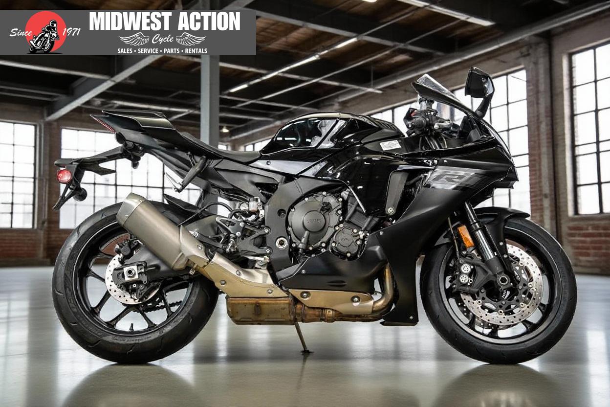 2021 YAMAHA YZF-R1