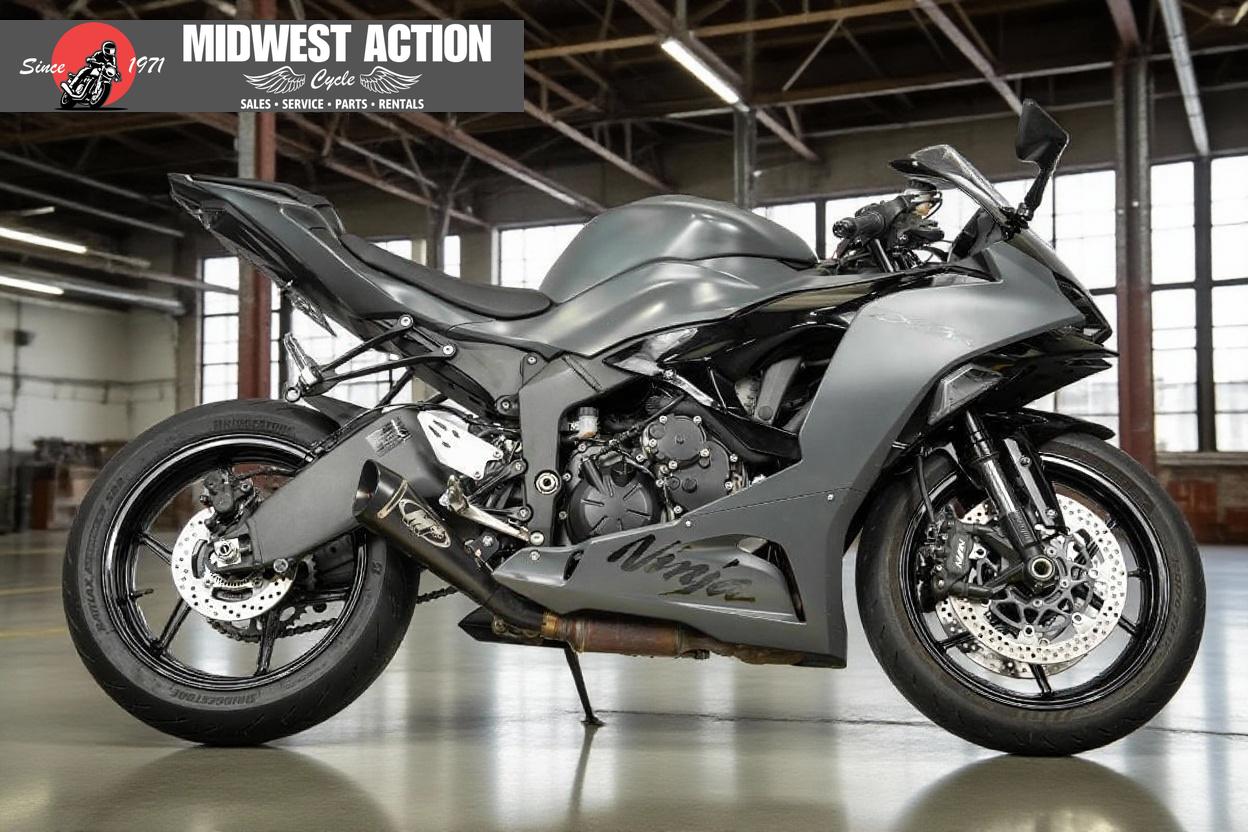 2025 KAWASAKI NINJA ZX-6R